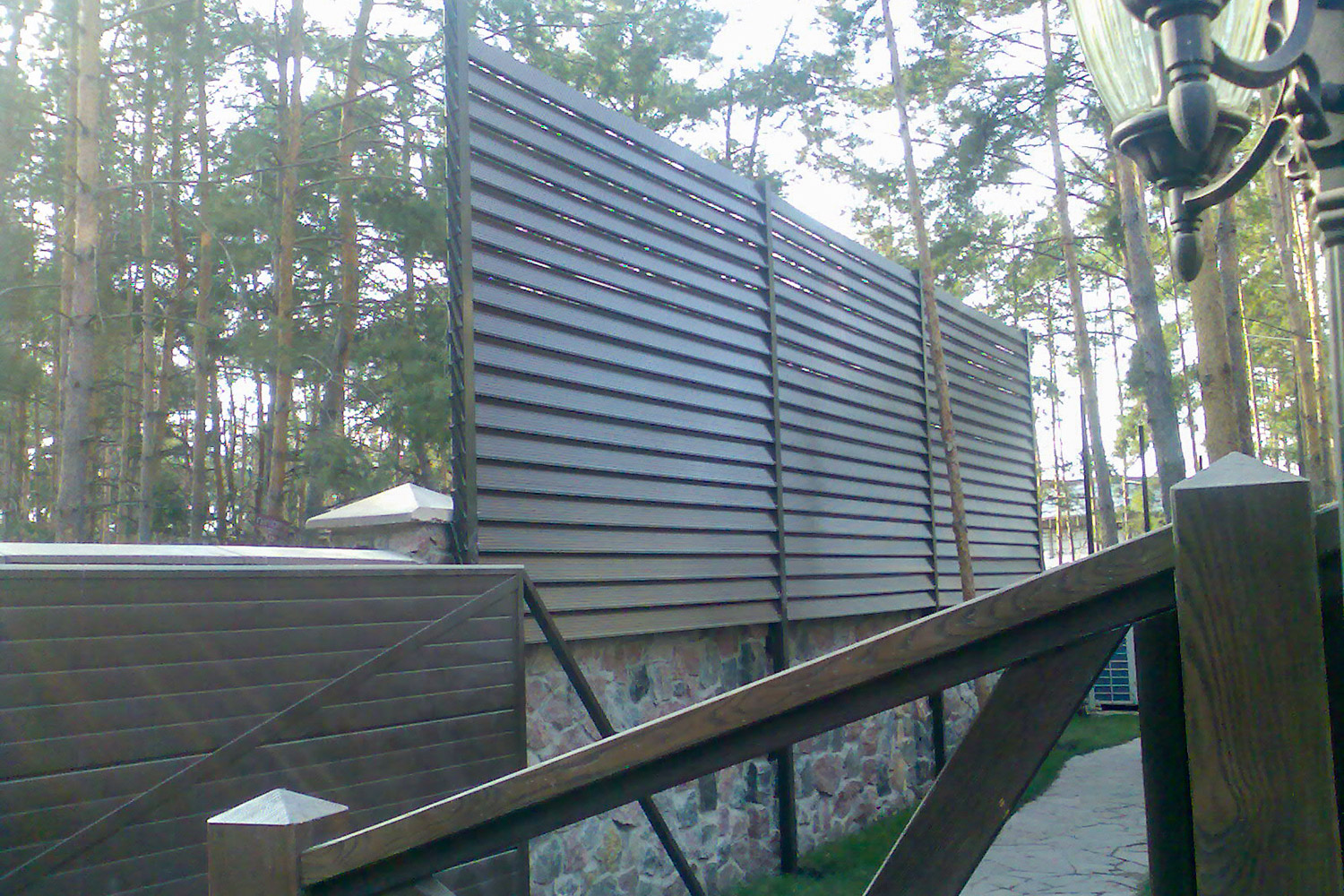 fence-from-decking-holzdorf-02