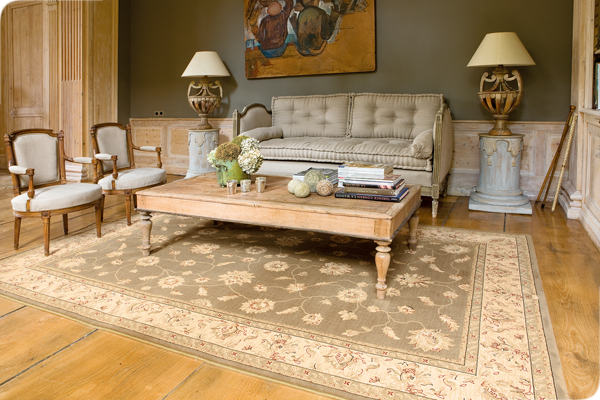 Шёлковые ковры в интерьере вашего дома