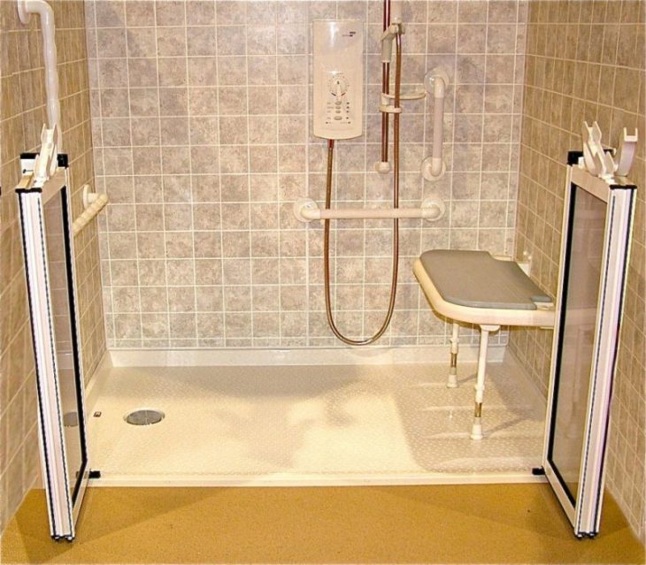 приспособление для купания инвалидов в ванной