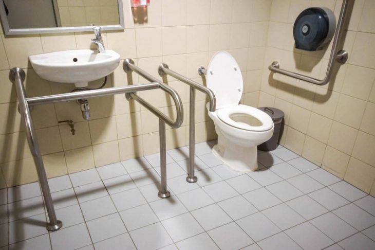 ванные для инвалидов и пожилых людей